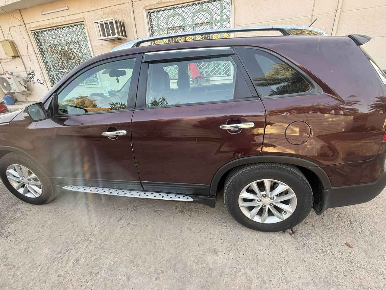 سلام عليكم سورنتو وارد امريكي موديل2012
تبريد ثلاث قطع
محرك V6
رقم بغداد جديد 
تخم تاير 
تشغيل بصمه 
كشنات كهربائيه
تحكمات كامله بالستيرن
مرايات شفط 
داخل اسود جلد
بانوراما
تخم تاير 
تدفئه تبريد الكشنات 
السعر 120 وبيها مجال
ملاحضه سياره صبغ احزام  عدا البنيد الجنطة 

العنوان بغداد التاجي 
الرقم: ***********
