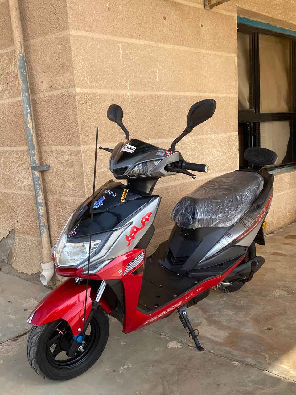 شحن • ٥ بطاريات • موديل ٢٠٢٦