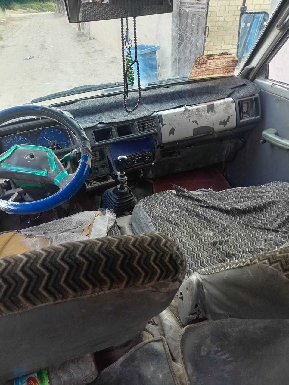 كيه بستا 95سنويه ل28 محرك جديد كير جديد فقط حداديه تعبانه سعر 15بيها مجال حك الجيه للتواصل***********
