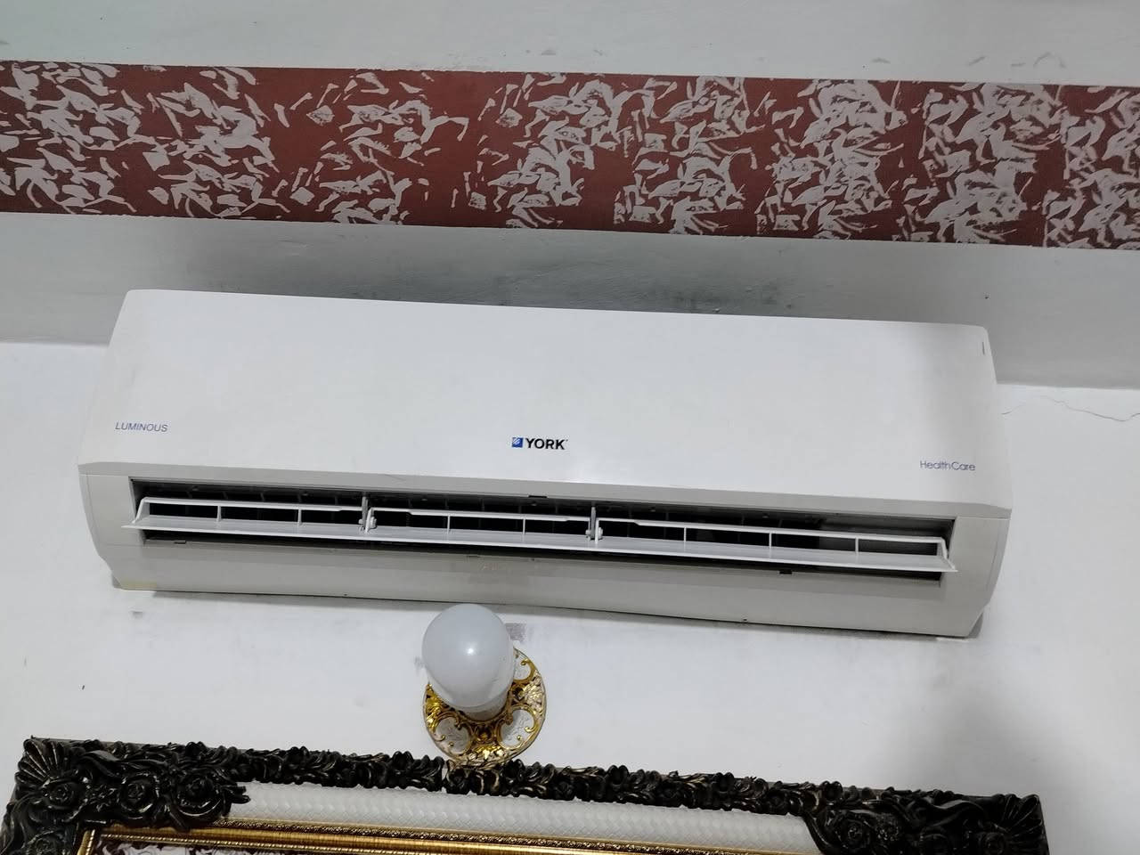 السلام عليكم سبلت يورك 2 طن وضع الشركة نضافة 95 بل مية حيل نضيف ضاقط T3شرط التبريد ب450 وبي مجال قلليل مكاني بغداد حسينية المعامل ***********
