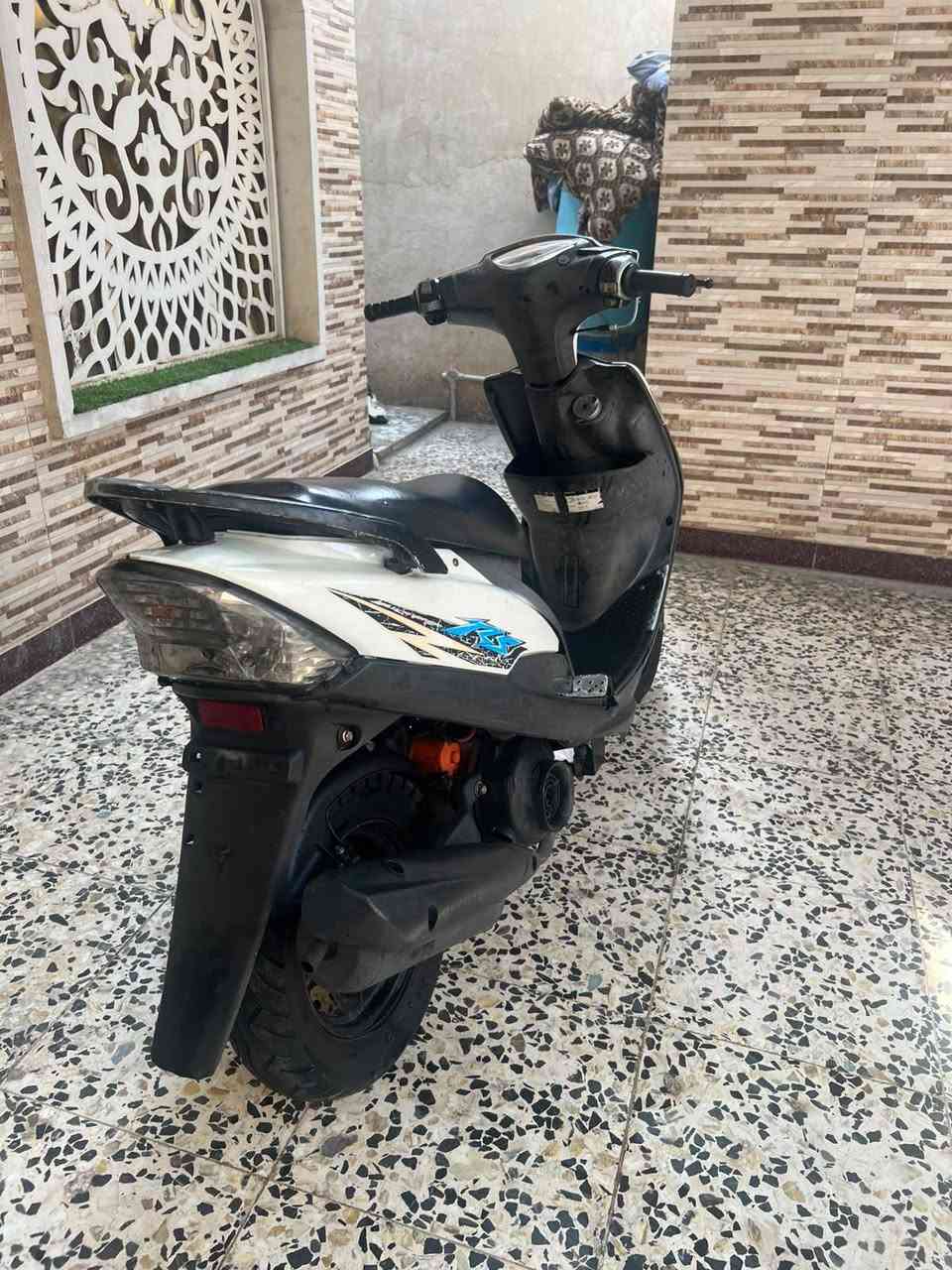 ماكس عدلة • بوشة٤٩ • مفتوحة