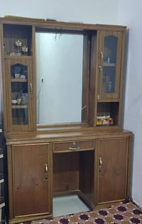 ميز مراية • أبو غريب المنسية • قابل تفاوض