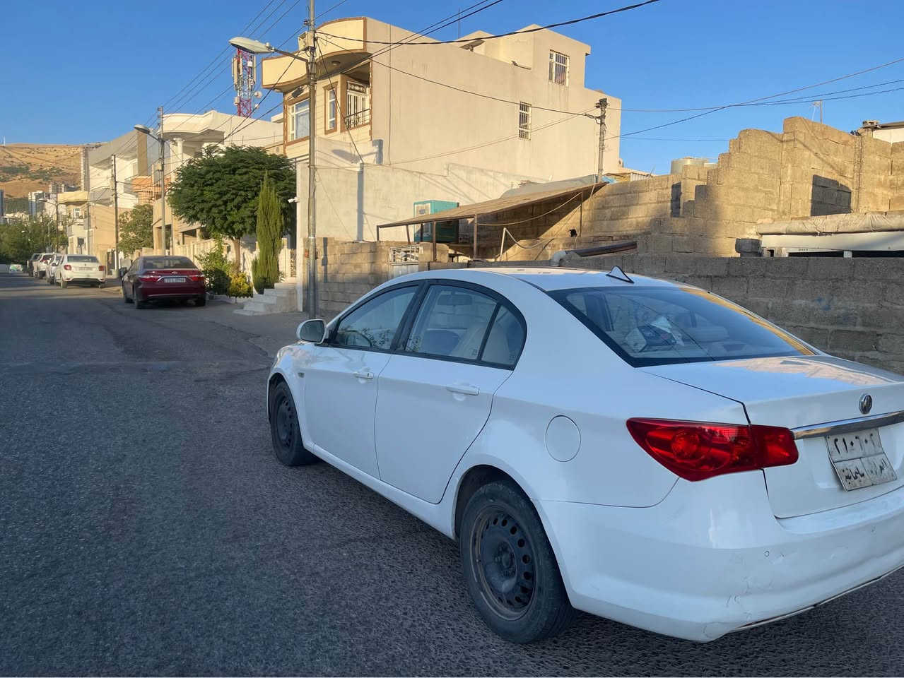 Mg 350 2012
دوو پارچەو نیوی بۆیاغە بێ ناوگرتن گێڕ و مەکینە و کارەبای 
مەزبوت ئاوینەکارەبا و چوار جام کارەبا و حاسە 
سەنەوی بەسەرچووە
٥٣ گەڵا و مەجالێکی کەم
*********** السليمانية, العراق
