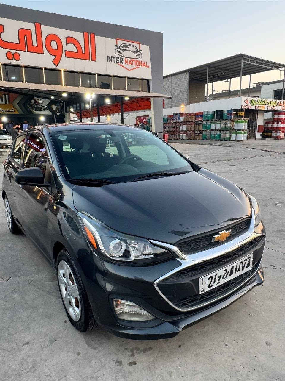 السلام عليكم
🚗 للبيع شفر سبارك موديل 2021

🔹 الحالة: ممتازة
🔹 الموديل: 2021
🔹 المكينة: 4 سلندر
🔹 المسافة المقطوعة: 27,500 سياره ما مشيه تعتبر 
🔹 المكان: الموصل
🔹 السعر: 98 ورقة 💵 وقابل للتفاوض
🔹 السيارة: مال بيت 🏠
🔹 التصرف: دينار متصرف

📌 للعلم: السيارة مثل ما موضح بالسونار، باب النفر مبدل فقط، وما عدا ذلك السيارة بحالة ممتازة.

📞 للتواصل: ***********

