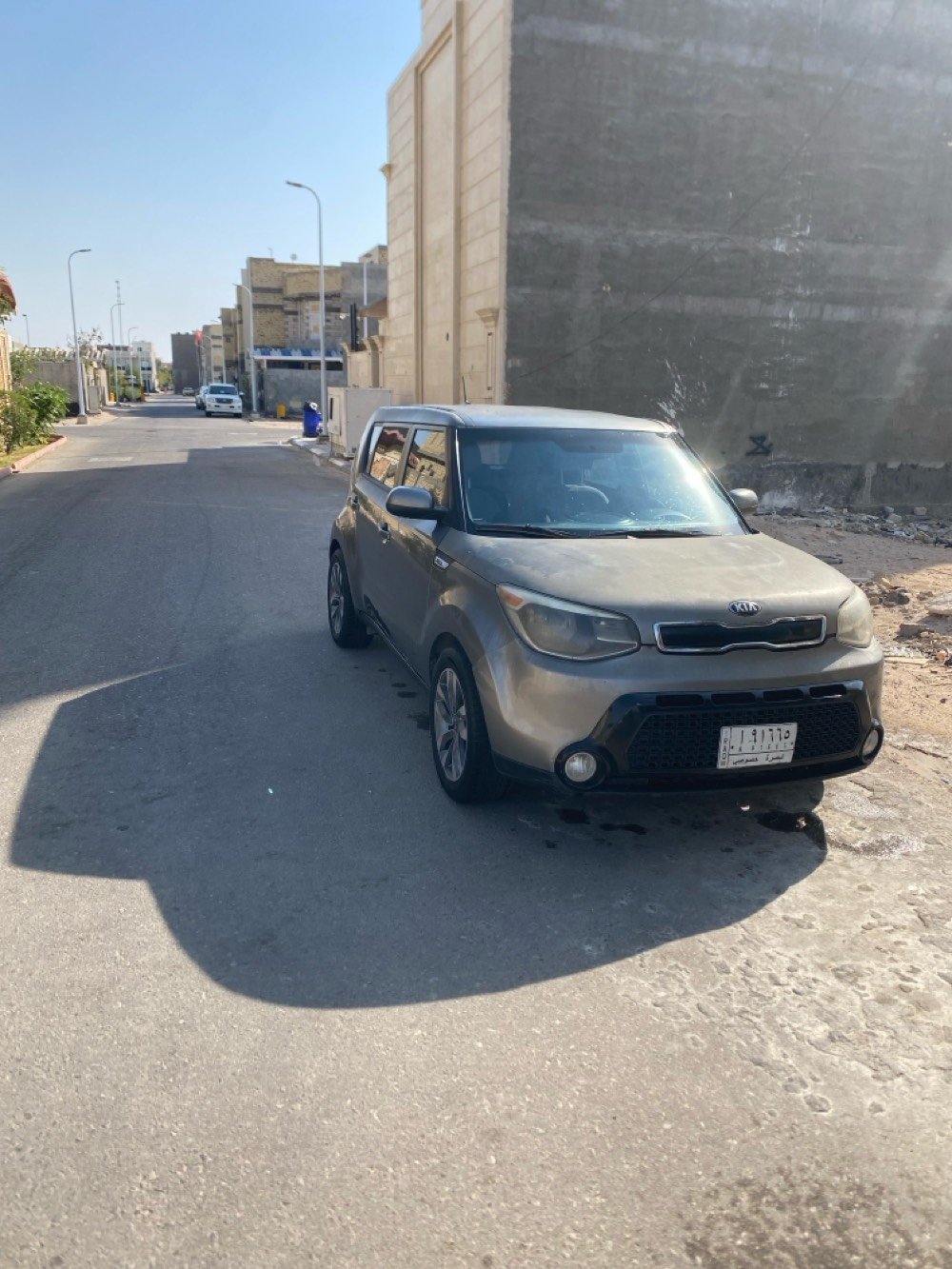 سلام وعليكم 
كيه صول ٢٠١٥ 
وارد امريكي السياره ابيع شوف العين حادثه جاملغ امامي  السياره جاهزه عله آخر حبايه تبريد منضومه جديده حداديه جديده تايرات جدد السياره كير عادي مكينه ١٦٠٠ رقم بصره شرط التحويل 
78 وبيه مجال قليل 
*********** مكاني بصره
