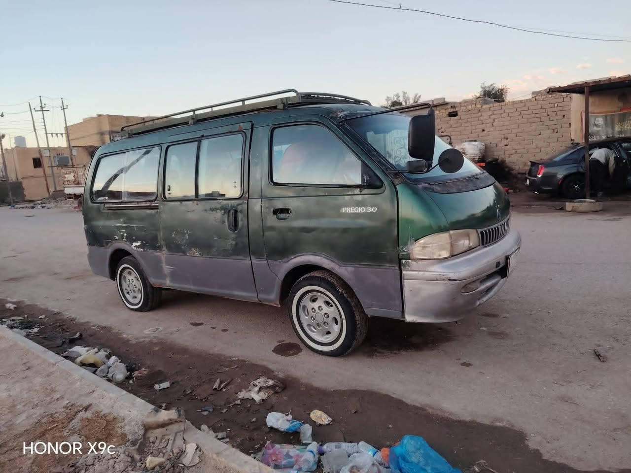 سلام عليكم سياره بريجو موديل 99 سياره جاهز من طول الطول ماعد المكينه بيه بخار بدون تنقيص مكاني ناصريه سعر 32 وبيه مجال ***********
