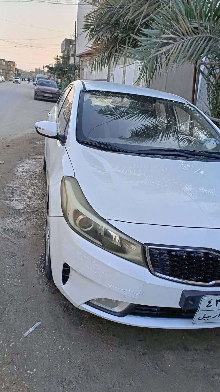 سيراتو موديل 18 رقم اربيل ألماني
مكفوله ..فقط بارد جاملغ الامامي بكد الشبر
محرك 1600 حساس خلفي كامره بلادي

ماشيه 184

باسم شركة 

وكاله باسمي

مكان نجف

السعر 130@

***********

