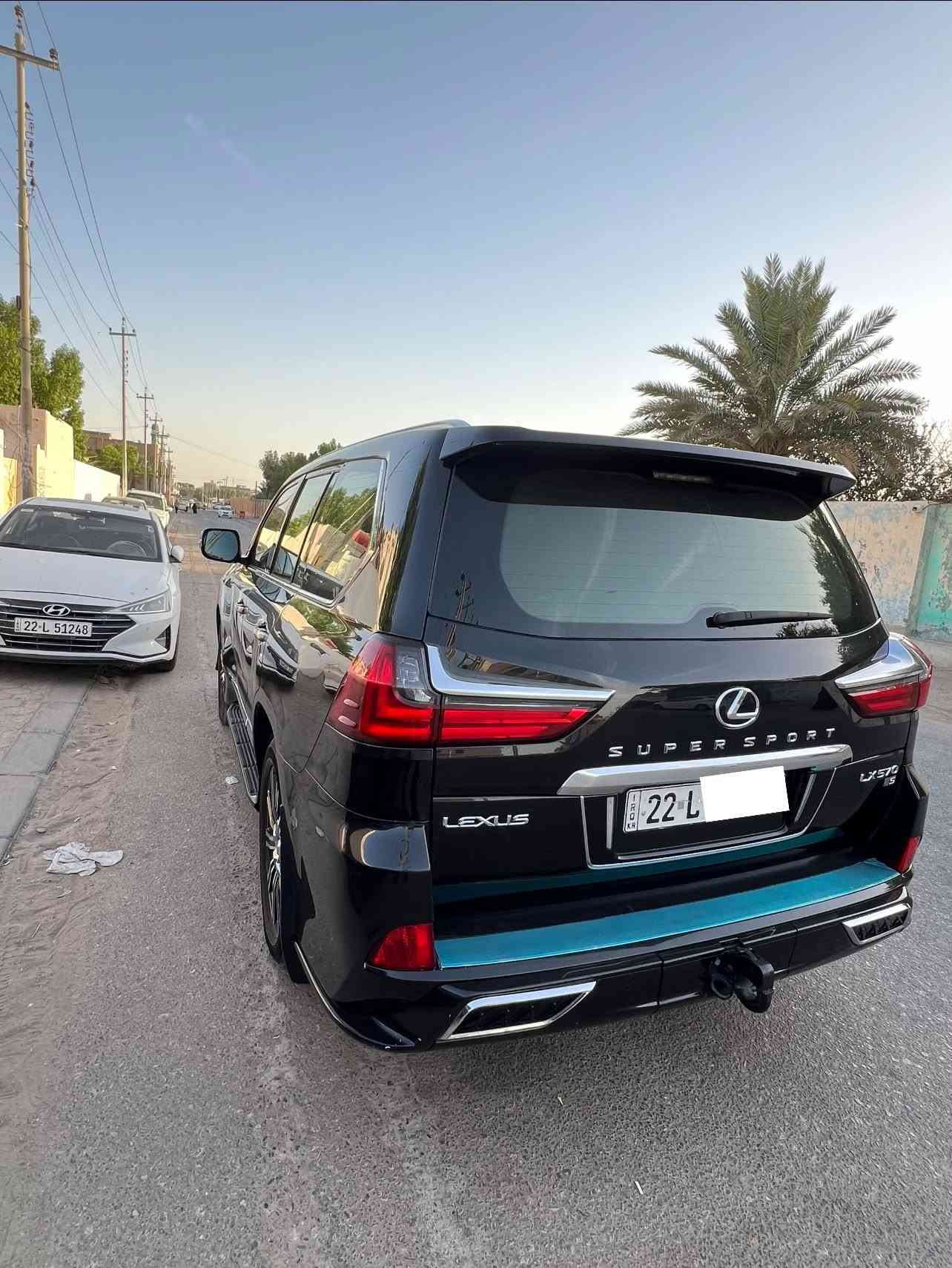 للبيع لكزز ٢٠١٩ سوبر سبورت اصل فول مواصفات بريم
Lexus LX 570

🚘 لكزس LX 570 موديل 2019 — فول مواصفات 🔥

* محرك V8 سعة 5.7 لتر
* دفع رباعي 4×4
* قير أوتوماتيك 8 سرعات
* فتحة سقف
* تشغيل بصمة
* دخول ذكي بصمة
* كشنات جلد فاخر
* كشنات كهربائية
* ذاكرة للكشنات
* تبريد وتسخين الكشنات
* 7 ركاب
* جنطة كهربائية
* ست رادارات
* 6 كاميرات 360°
* نظام مراقبة النقطة العمياء
* حساسات أمامية وخلفية
* مثبت سرعة راداري
* تحذير الخروج عن المسار
* نظام منع الاصطدام
* شاشة وسطية
* شاشة خلفية
* نظام صوت فاخر
* بلوتوث
* USB / AUX
* تحكم من السكان
* دبل ثقيل وخفيف
* Crawl Control للطرق الوعرة
* Multi Terrain
* تعليق هيدروليك/متكيف
* جنوط 20 إنچ
* إضاءة LED
* مرايات كهرباء وطي
* حساس مطر
* إضاءة أوتوماتيك
* تكييف ثلاثي المناطق
* ثلاجة/تبريد داخلية
* فرامل إلكترونية
* نظام نزول المرتفعات
* أنظمة أمان كاملة
* فول مواصفات خليجي
السعر ( 650 )
الشراي يتصل متوفر واتساب 
***********
