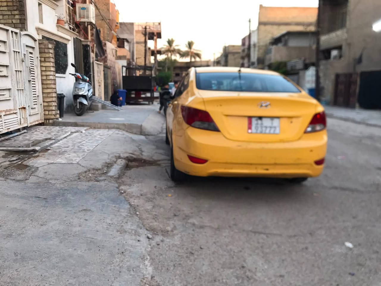 السلام عليكم هونداي اكسنت خليجي مكفوله  مكينه Gdi وكير وصد وتخم تاير مكفول بدون حادث ولا تبديل بس الدوسه واضحه ما معمره بعده موديل ٢٠١٤ السياره جاهزه للستفسار *********** صاحب السياره السعر ٧٧ وبيه مجال
