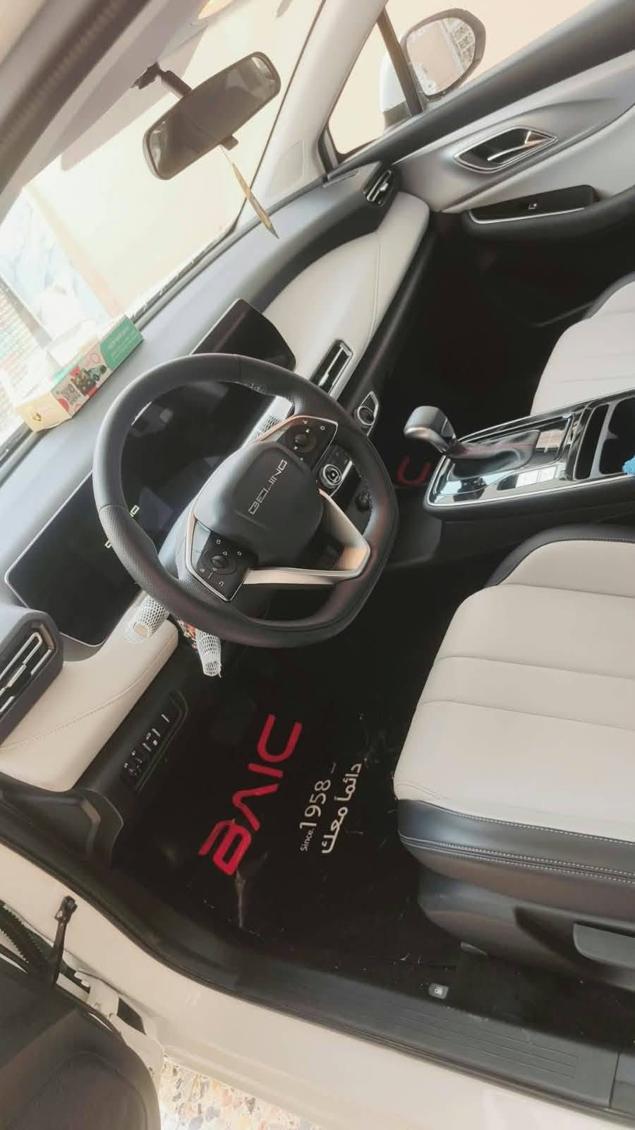 للبيع سياره بايك حره يو فايف بلص رقم ذي قار 
..BAIC U5 PLUS
 موديل 2026
حره 
مواصفات ....
ويل كب 
طي المرأة الجانبي
انذار
تحديد مسار
مثبت سرعة 
حساسات كامرات ٣٦٠ 
رؤيه محيطيه تنبيه مركبات جانبي
كشاف ضبابي 
مانع انزلاق 
كشنات جلد نابا 
سستم صوت روعه اعتمادي 
ارباك 
محرك  تنفس طبيعي ميتسوبوشي ياباني 
كير ياباني ايسون
هند بريك كهربائي 
جام كهرباء 
مثبت سرعه 
تدفئه تبريد سياره 
سيارة زيرو 
السعر 142 $ وبي مجال بسيط للشراي الجاد
***********
***********
ابوفاطمة
