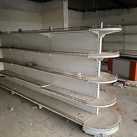 بغداد • رفوف • عارضات جبس