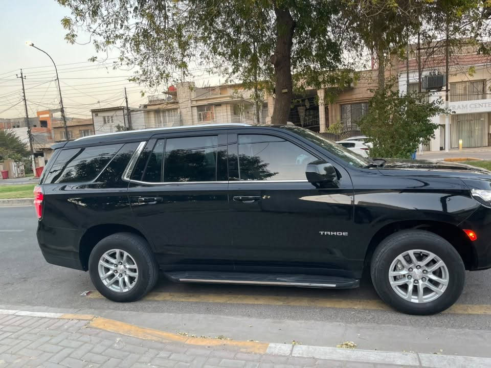 يالله السلام عليكم تاهو موديل 2023 LS ماشية 110 خليجي بيهة تضليل بالسنوية 80 بالمية كفالة عامة من كلشي بيهة فقط اربع اصابع بارد بالجاملغ شرط مو اكثر مكينة وكير برغي ممفتوح بيهم صدر نضيف كلش سيارة كلش جديدة شرط تحويل السعر 425 ورقة وبيهة مجال مكانهة بغداد الدورة اتصال ***********
