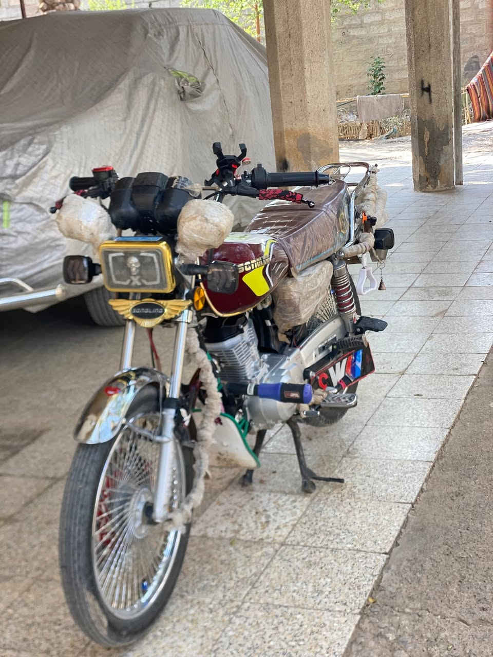 سلام عليكم دراجه تايكر للبيع موديل 2025 دراجه حلوه وكاعده بيها بس ويل خلفي بي عواج شويه للاتصال ***********
