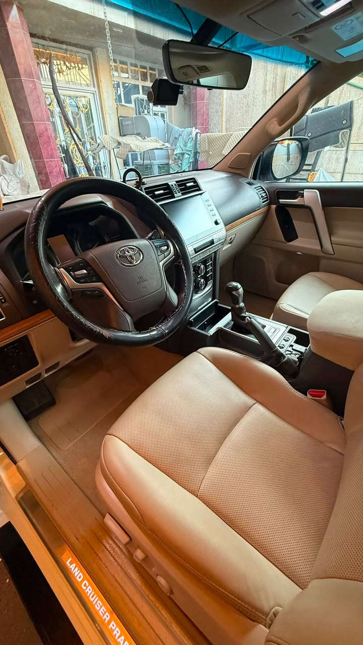 السلام عليكم
برادو لاندكروزر موديل 2023 فئة vx
4 كاميرات
ستيرن حفظ وضعيات كهربائي
نظام صوت JBL
كشنات تبريد
وثلاجة
و ماوسات
كشنات خلفي كهرباء
غتحة سقف
كشنات جلد
تشغيل عن بعد بلادي

ماشية 42 الف

بيها سونار المندلاوي كامل بدي و مكينه
وباقي المواصفات المعروفة
بيها رصعات 3 صغار معدلات BDR
بدون فتح اي قطعه ميطلعن
سونار
وتكحيلات بسيطة شخوط
والاهم تجي تشوف السيارة وتكلب
براحتك
السيارة رقمها بغداد - بأسمي
تبديل دهن كله بالشركة و صيانه دورية بالشركة تفويل كله محسن
مسويلها نانو وسيراميك وحماية
ذاتيه بيها ضمان
5 سنوات تجديد مجاني
بأسمي مشروع وطني رقم انكليزي
رقم بغداد 

السعر 51 الف قفل 
للتواصل *********** واتساب
