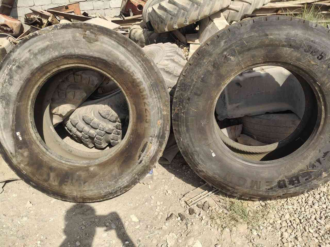 @سلام عليكم تايرات حرفش للبيع  تايرات حيل نضاف بس واحد بيه جكه بضهره موضح بل صوره العنوان ديالى بعقوبه السعر 300 وبيهن مجال رقم التلفون ***********
