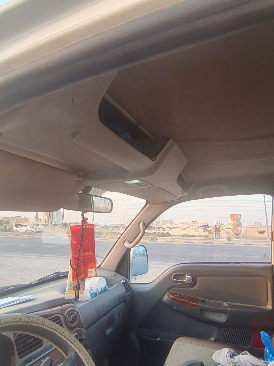 السلام عليكم كية بنگو للبيع
السيارة دبل قمارة تخم تاير حدادية كير ومحرك واكسل مشروطات شرط التحويل او الوكالة  محرك 3000مفتوح مكفولة من الضربة مشروع وطني للتواصل *********** بي واتس السعر 82 وبيها مجال
