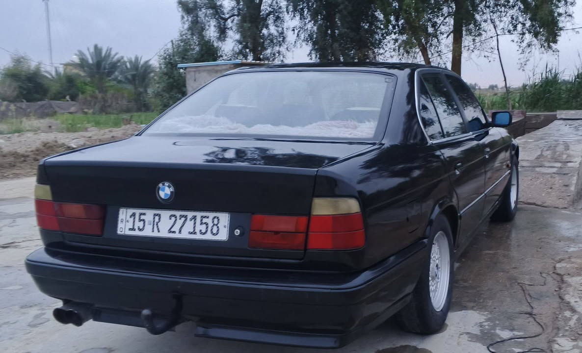 سلام عليكم 
بي ام دبليو 525i للبيع 
سياره نضافه 100/100
حداديه امامي خلفي جديد 
تخم تاير ويل خليه 
رقم انبار بسمي 
داخل بيجي كير عادي 
الاسياره مانقصها اي شي 
مكينه صافيه كهربائيات 100/100
جام كهربائي منضومه سماعت متكامله 
سعر 45وبيها مجال
اتصل وبيك خير ودلل 
***********
موقع حله
