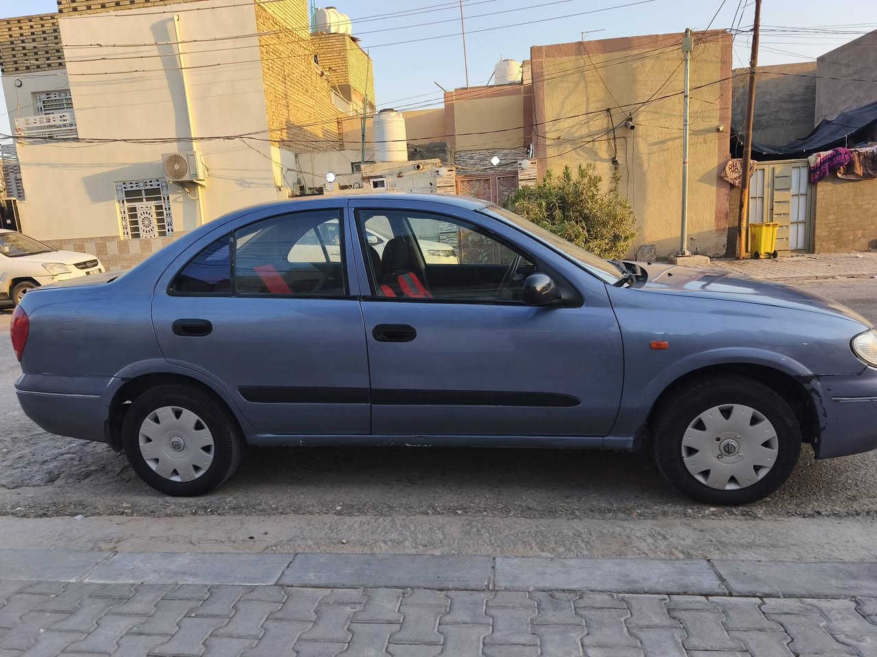 نيسان سني تفاحه ياباني للبيع 2006 مكينه جديده ستوني شاده 1800 قبق اسود كير تبريد تدفئه حداديه جديده شاشه تاب مصبوغه عام بسبب الجراد ضربه خفيفه نصف الجاملغ الخلفي الايسر فقط بجم كبس شركه رقم جديد هزه بشهر الخامس يعني متحتاج هزه للتحويل تحويل مباشر بشرط  السعر 70 مكاني نجف حي المكرمه  *********** 
***********@

