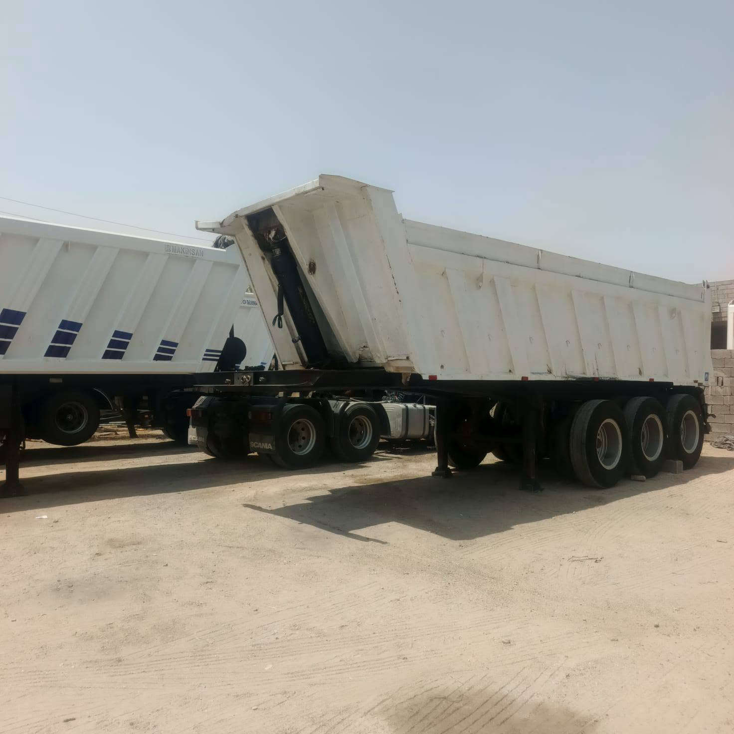 عربانه للبيع تايرات 24 شاصي كفاله كهربائيات شقاله
حداده جديدة مكلف بلنشر
السعر 100 الاستفسار على الرقم ***********
