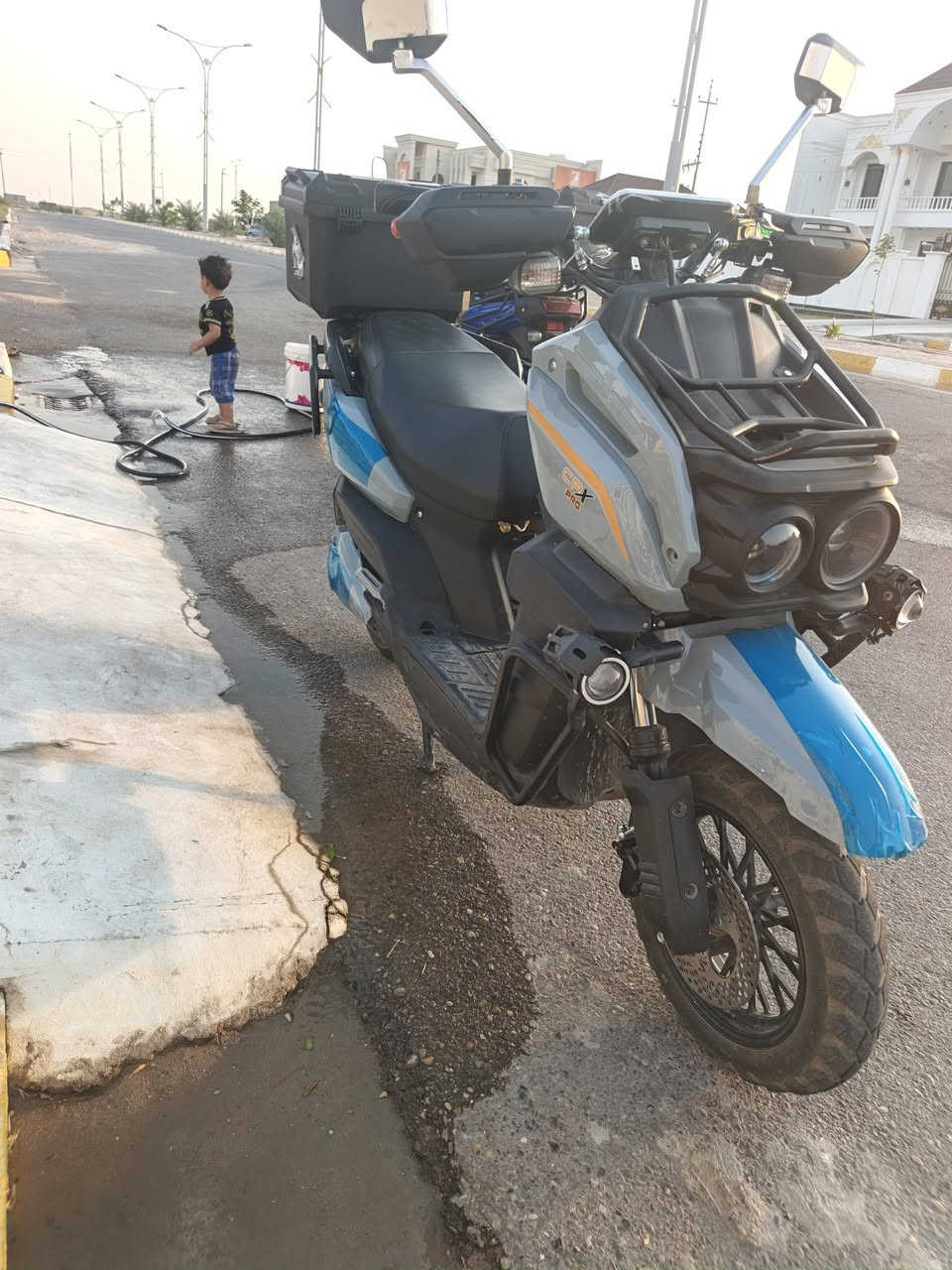 بدراجه اباجي للبيع نضيفه كشرهه جديد بطاريات عل فحص سعرهه 850 وبيهه مجال شراي يتصل ***********
مكانهه عامريه
