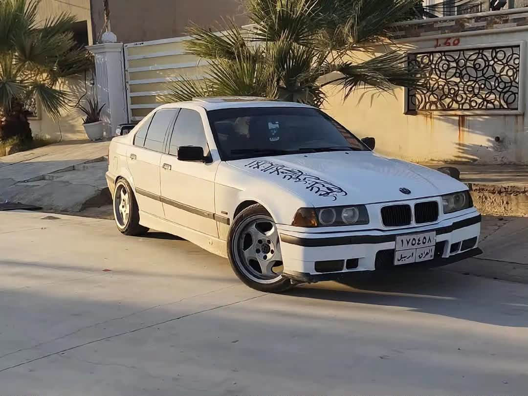 سلام عليكم BMW330IA
موديل:1992
مكينه:30 دبل ديجيتال 
كير:zf اوتو
لايتات:عدسة  وحلقة
سلايت+ABS
شرط تحويل وغرامة باقي تفاصيل ع الرقم 
***********
