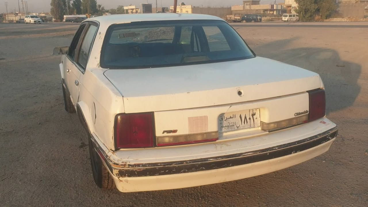 سلام عليكم سيارة اولدز نضيفة راعيهة مسافر ابيع على هل وضعيةرايدهة قفل ب13$ من الاخير مال بيع او اليرييد افصخهة كير ومكينة شرط مشط دركة ستيرن كشنات كاعيات ويالة فلنجات فجوج درام شفتاتبيك خير ودلل ***********
