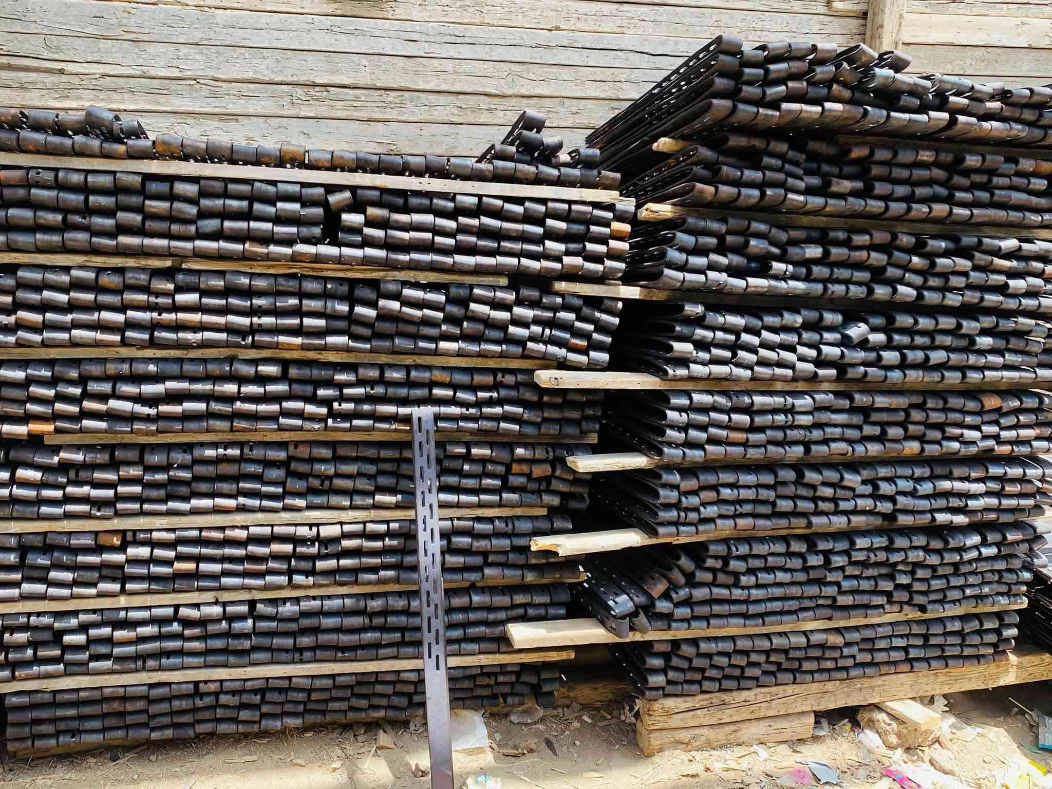 مكتب حسين عبد شطب     كرار حسين عبد شطب ***********
تأجير وبيع وشراء:

جكات وسكلات تركية ممتازة.

الكابلك وكافة معدات السقالات.

تأجير جميع أنواع الدنك:

ارتفاعات مختلفة (من 3 متر إلى 4 متر).

الفخات. البولطات:

فخات رباعية وفخات عادية بكافة أنواعه

المسؤول:

رقم الهاتف:   ***********

نص مكتوب في الصور:
- mould
- locking pin
- connector
- mudsill