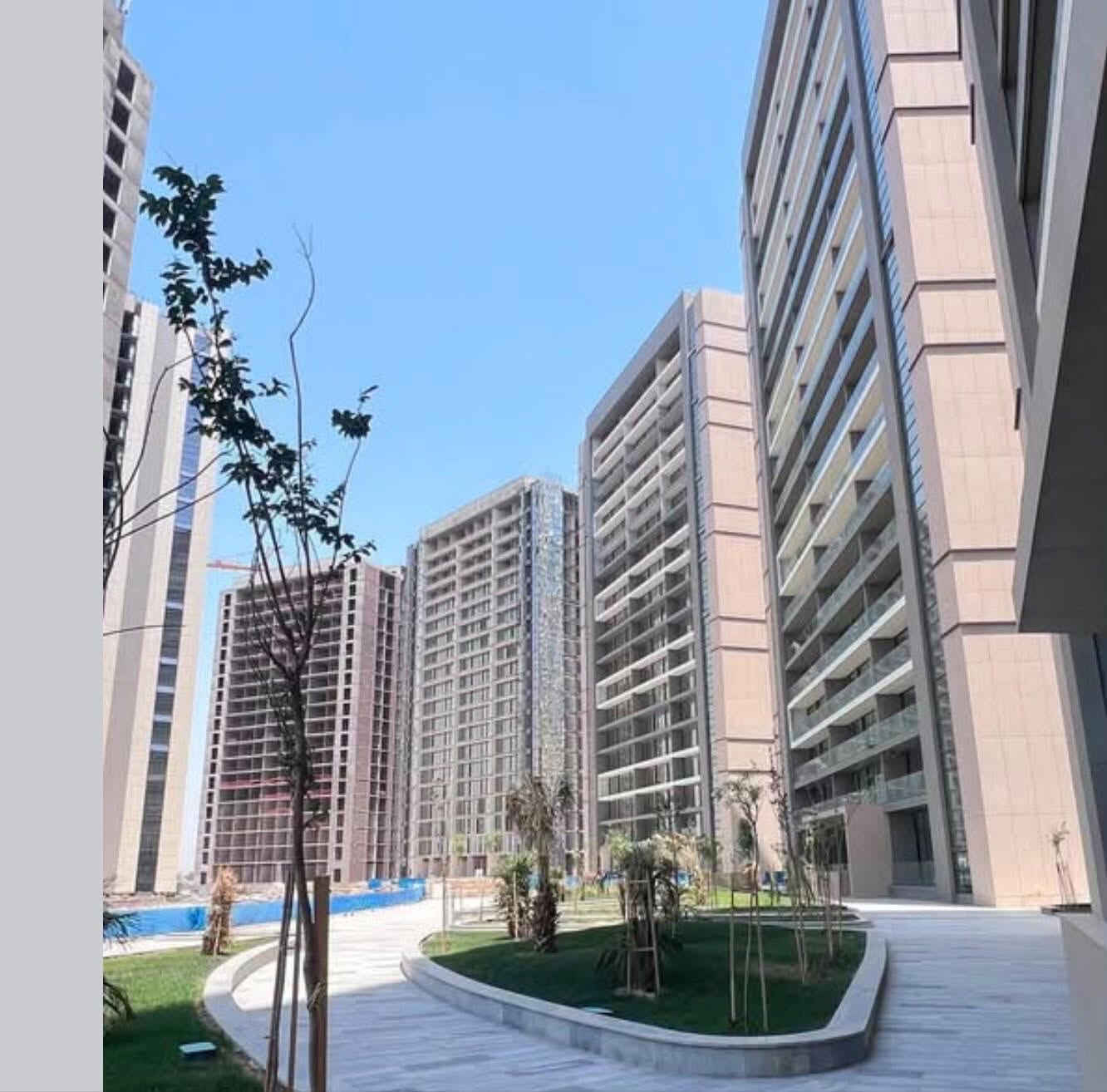 🏡 شقة للبيع – مجمع ميلينيوم

📐 المساحة: 154 م²
🏢 الطابق: 13
🌇 الإطلالة: خارجية – البرج الثاني
السعر:    مقدمة وقرض   
- قيمة القرض: 105 مليون دينار
- القسط الشهري: 690 ألف دينار
- ✅ القرض قابل للتحويل مباشرة إلى المشتري
••••••••••••••
شركة مفتاح 🔑 بغداد للتسويق العقاري 
📍المنصور _ شارع 14 رمضان
نستقبل كافة عروضكم العقارية 
للتواصل واتس اب ***********
