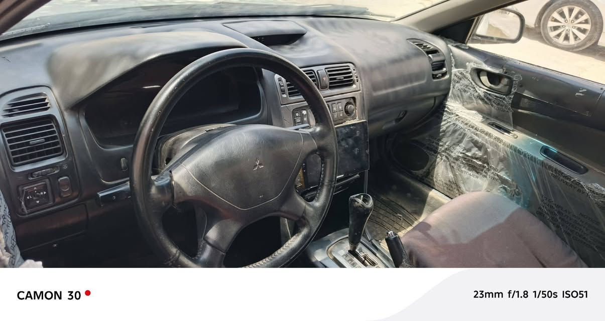 السلام عليكم 
گلاند2004
گير اوتوماتيك+گير عادي
به شةرتي گير ومةكينه 
تبريد سارد وگةرم 
تبريد له سةر سويج 🥶 
جام كارةبائي قفل مركزي 
ديناري مصروفي تيا نيه
شوين كلار
***********

نص مكتوب في الصور:
- CAMON 30 23mm f/1.8 1/50s ISO51
- CAMON 30
- 23mm f/1.8 1/50s ISO51
- 23mm f/1.8 1/33s ISO861