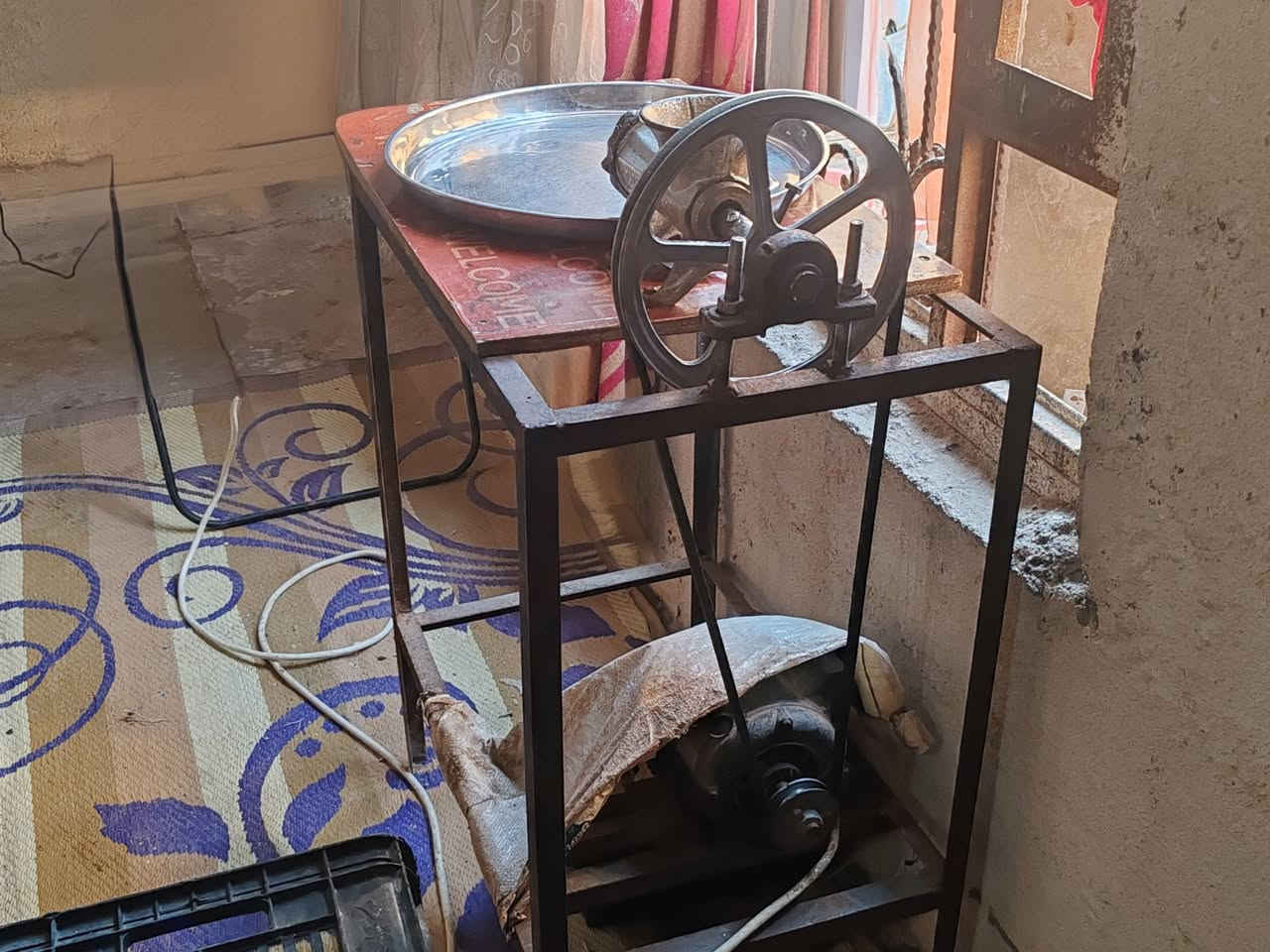 السلام عليكم شباب هذا اغراض مال محل فلافل للبيع كلهن ابي عنهن سوا سعرهن 550 وبيهن مجال مكاني ابو الخصيب ابو مغيره حياكم الله وهاذ رقمي***********
