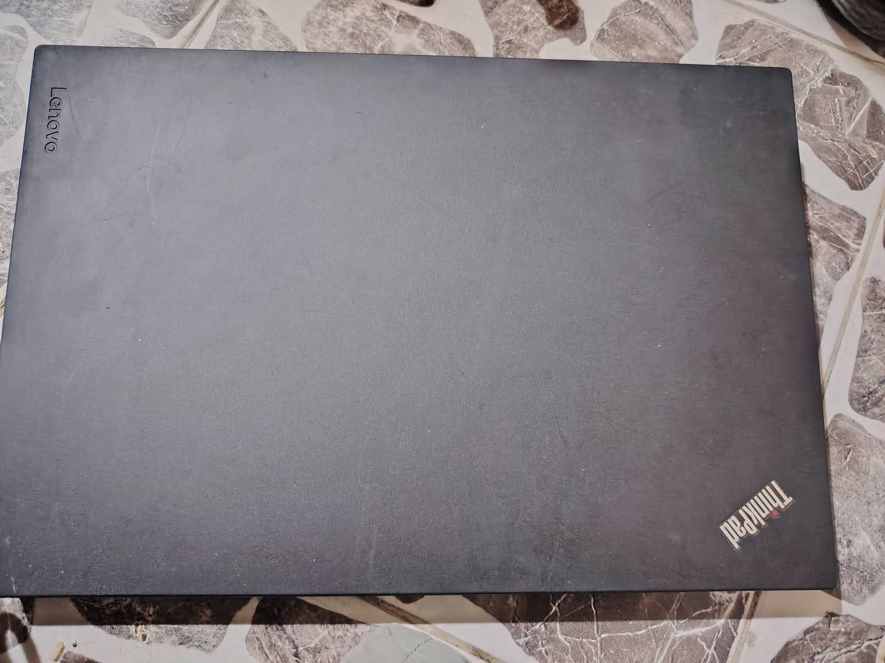 سلام عليكم هذن للبيع ثنينهن 
سعرهن 60 بيهن مجال الحمرة 
تشتغل بس عل كهرباء ربط مو شحن وثانية ما تشتغل يوجد 
توصيل داخل العمارة الرقم 
*********** محتاج ومستعجل عله بيعتهن
