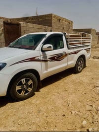 هايلوكس 2700 • ٢٠٠٩ • العمارة
