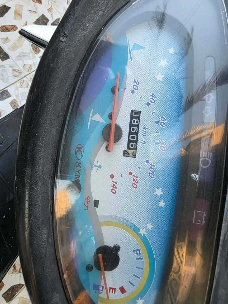 كامكو للبيع 18 مدني كفاله عامه سعر 1100 وبيه مجال حك جيه
مكلف ***********
