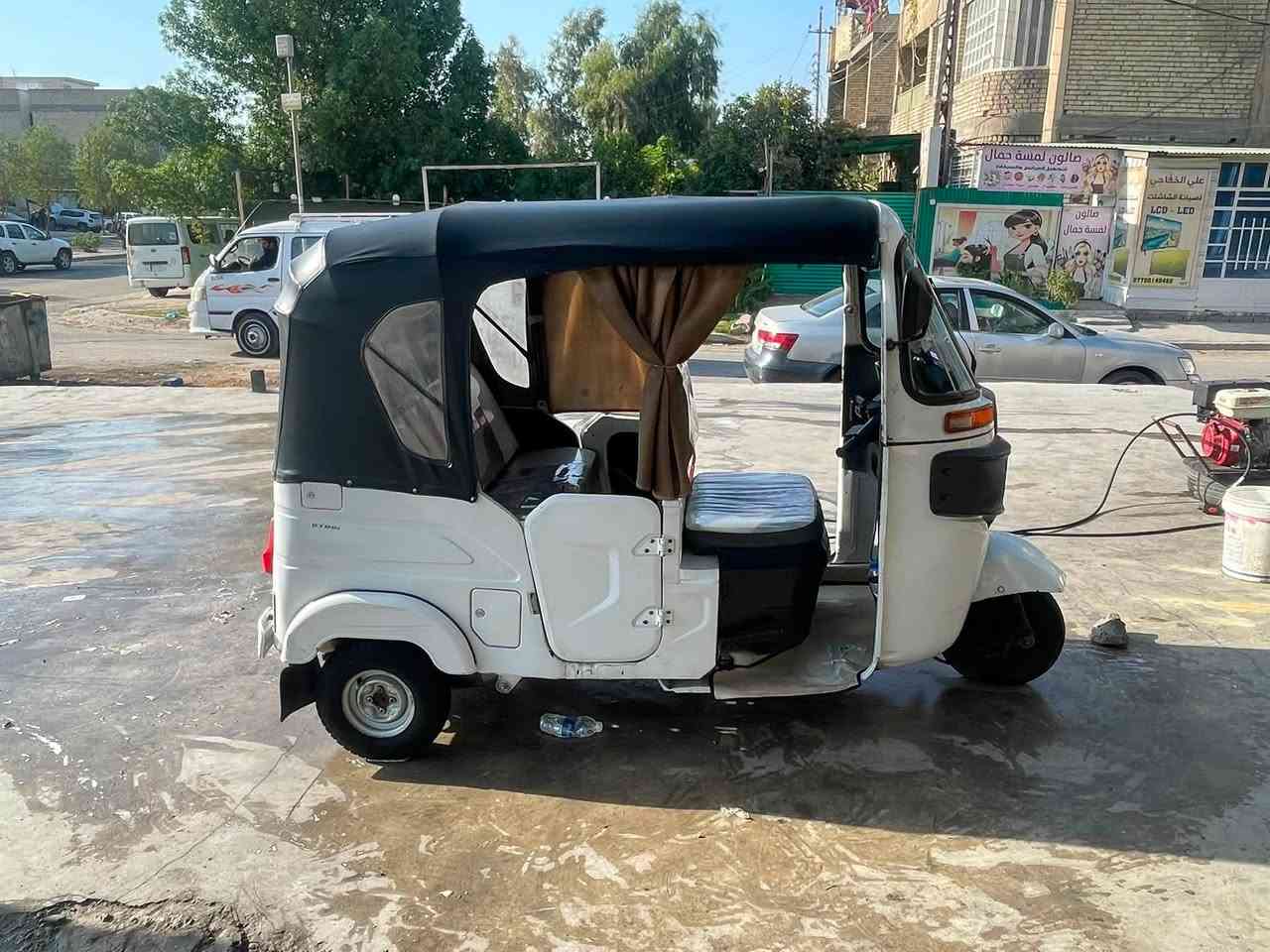 سلام عليكم تكتك البيع ٢٠٢١رقم وسنويه بغداد بسمي تحويل ثاني يوم تكتك نضيفه ماناقصه شي كبل الشارع  مكاني بغداد تقاطع درويش السعر7300
***********
