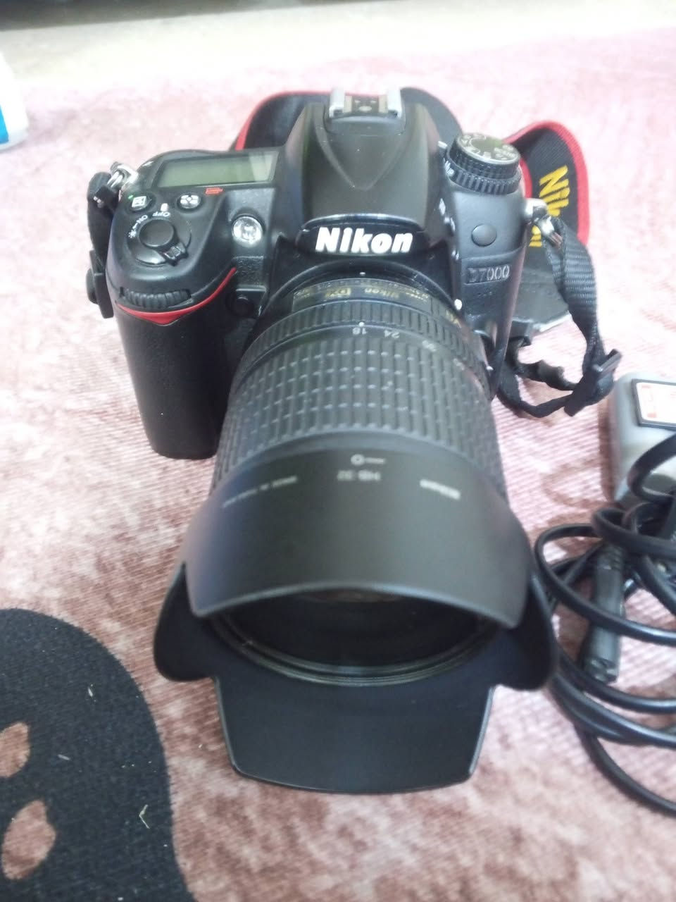 نيكون 7000D عدسه 18-105 بطاريه وشاحنه ورام وناقل صور وحزام جديده شترها اقل 10k مستعجل على بيعتها     سعرها 500 وبيها مجال بسيط توصيل ماعندي مكاني كربلاء الحر *********** واتساب فقط
