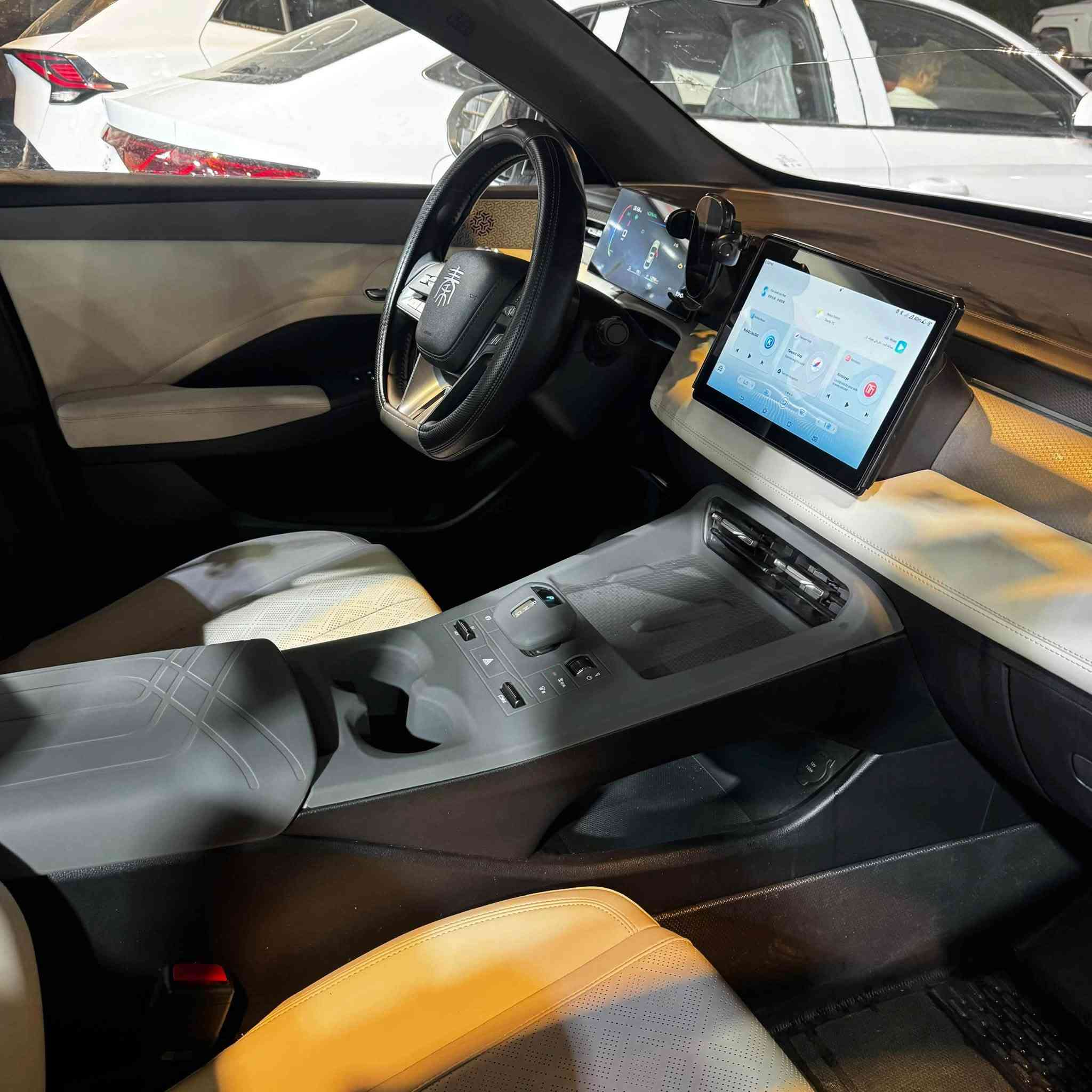 🚘 BYD Qin Plus2025 | داخل ابيض🤍
الداخلية اللي صارت مفقودة ومطلوبة بالسوق… وفرناها الكم يم معرض حيدر شاكر لتجارة السيارات 🔥
الممشى الكلي :.9000k
✨ أبرز المواصفات:
✅ LED نهاري مع عدسات زينون
✅ حساسات خلفية
✅ كاميرا خلفية
✅ شاشة عدادات رقمية
✅ شاشة وسطية 
✅ تحكمات ستيرن متعددة
✅ أوامر صوتية
✅ مثبت سرعة
✅ بصمة تشغيل
✅ مقاعد جلد
✅ قطعتا تكييف خلفية مع منافذ شحن
✅ بك لايت LED متصل

🔥 لون داخل مفقود + سعر منافس… والـ Qin Plus جاهزة هسه يم حيدر شاكر.

📍 معرض حيدر شاكر لتجارة السيارات
بغداد – الكريعات، شارع المعارض، مجاور كلية القانون.

📞 للاستفسار:

***********

#BYD #QinPlus #BYDQinPlus #معرض_حيدر_شاكر #سيارات_بغداد #الكريعات #BYDIraq

