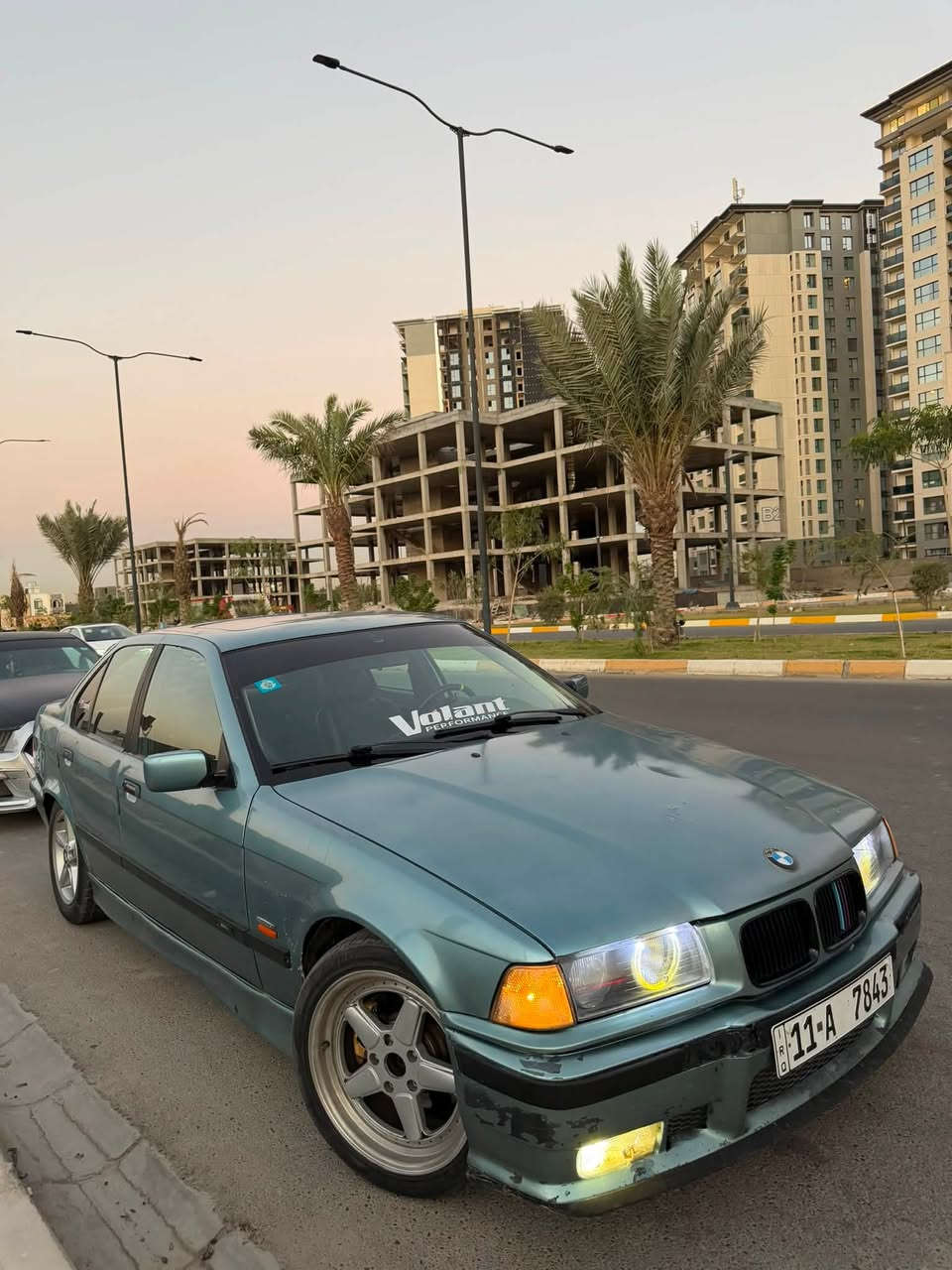 السلام عليكم
Bmw E36 328 أصل 1997
جام كهرباء اوتو
تك فانوص
عقل ms41 
ضفيره سيمنز 
برمجه طلقات 
كير zf 6 نمر ويا البك
بوابه فتح وغلق
السعر 50 وبيهة مجال
***********
