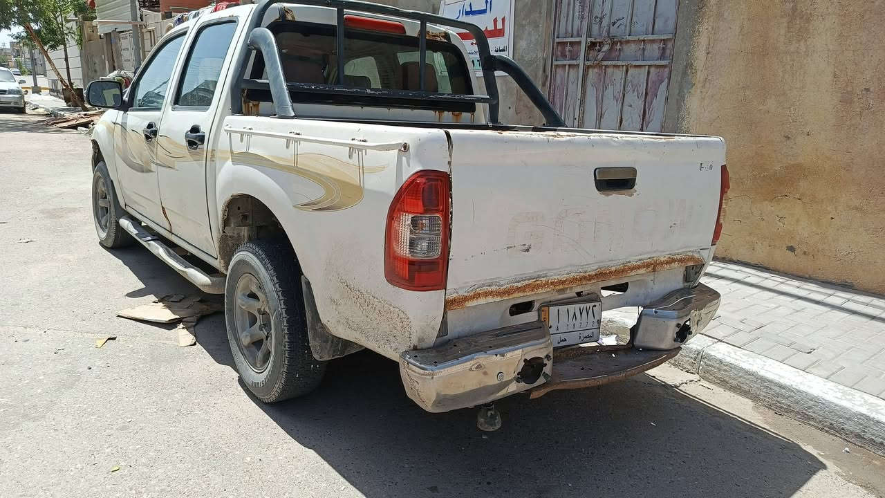 سيارة للبيع بيكم كنو سعر ٣٨ سيارة اصولياتها موجوده ابيع كومة حديد عوزها حداديه ومكينه 
محافظة البصرة 
رقم ***********
