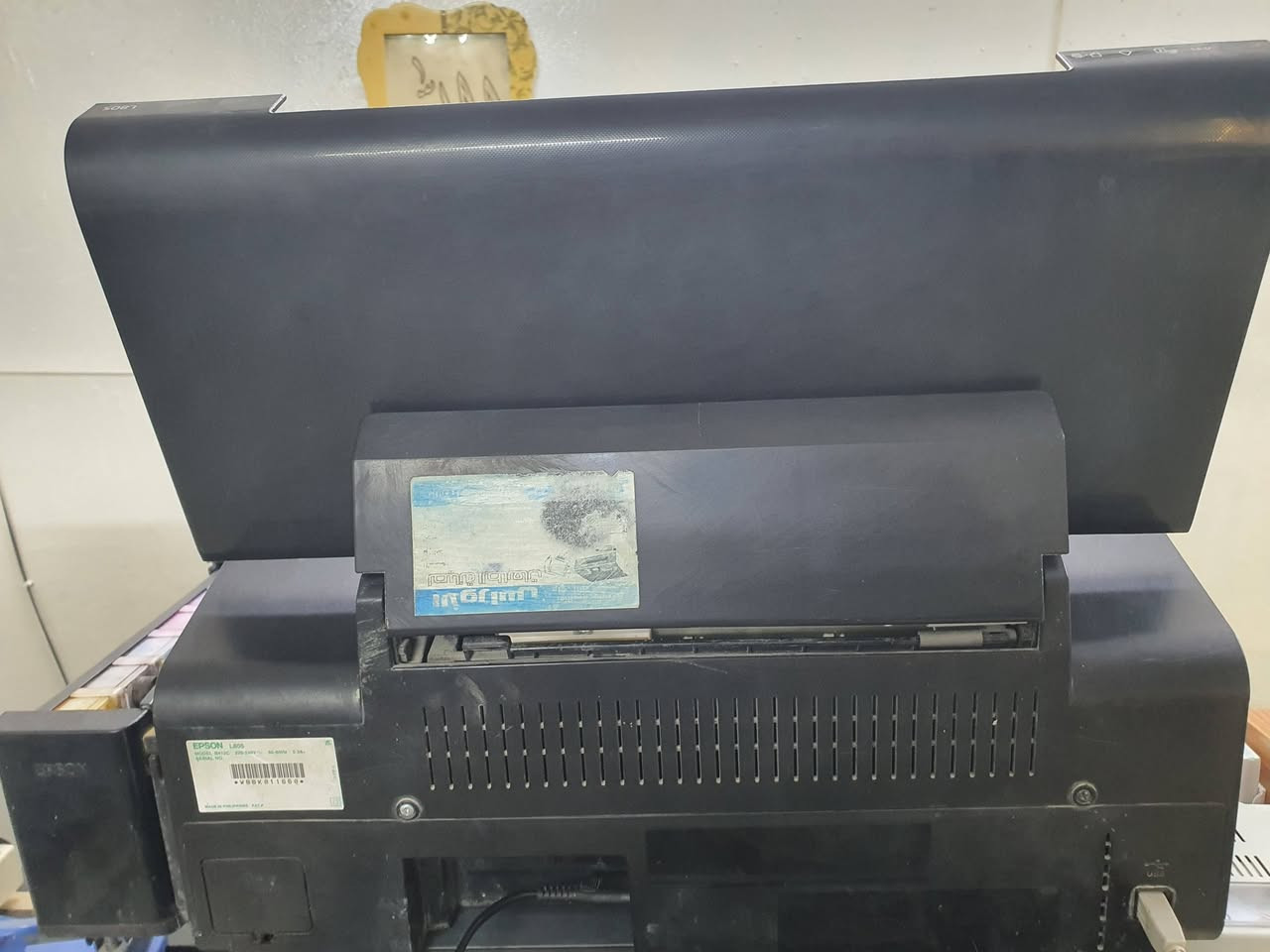السلام عليكم طابعه ابسون L805 التيست بل منشور
الطابعه عايفها وصار عليها تراب يردالها حبر جديد تطلع صوره تحبل 
مكاني بغداد حي الفرات 
قيم وخذ بما يرضه الله 
***********
