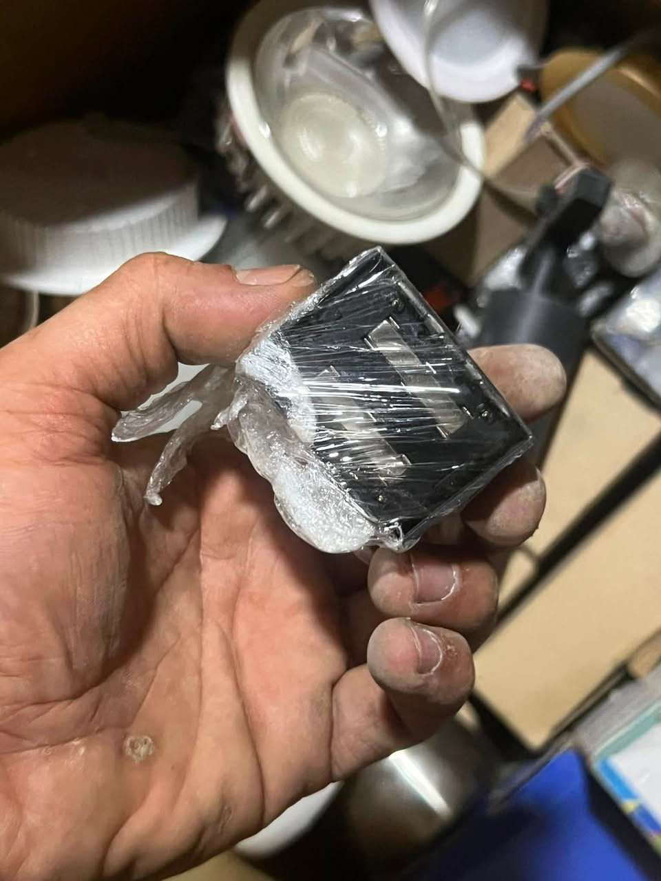 للبيع 
الشلعة سعر مناسب جداً 
والمفرد اسعار جيدة 
للاستفسارات ***********
٧٥٪؜ من الغراض جديد بس بدون كارتون
