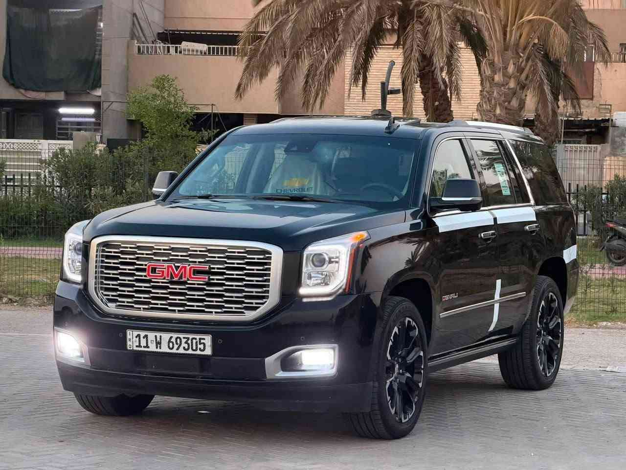 السلام عليكم جمسي دنلي مديل 2018 وارد امريكي حادثهة جاملغ صبغ وشوية بارد بل دير لخلفي بدون دواخل وبدون يرباك فول اعلة بصمة فتحة بصمت ابواب دوس شفط فور ويل شاشة ددو شوب كيج لكتروني7 راكب سياحي منفصل جنطة كهربا ويل 22
دفيدي خلفي رادار تحديد مسارشاحن لسلكي جنطة كهربا مكينة 5300 سعر لسيارة  310 $ وبيهة مجال 
لسيارة بسمي وتحويل مباشر مكان لسيارة 
بابل المسيب *********** ابو علي الفلوجة, الأنبار

