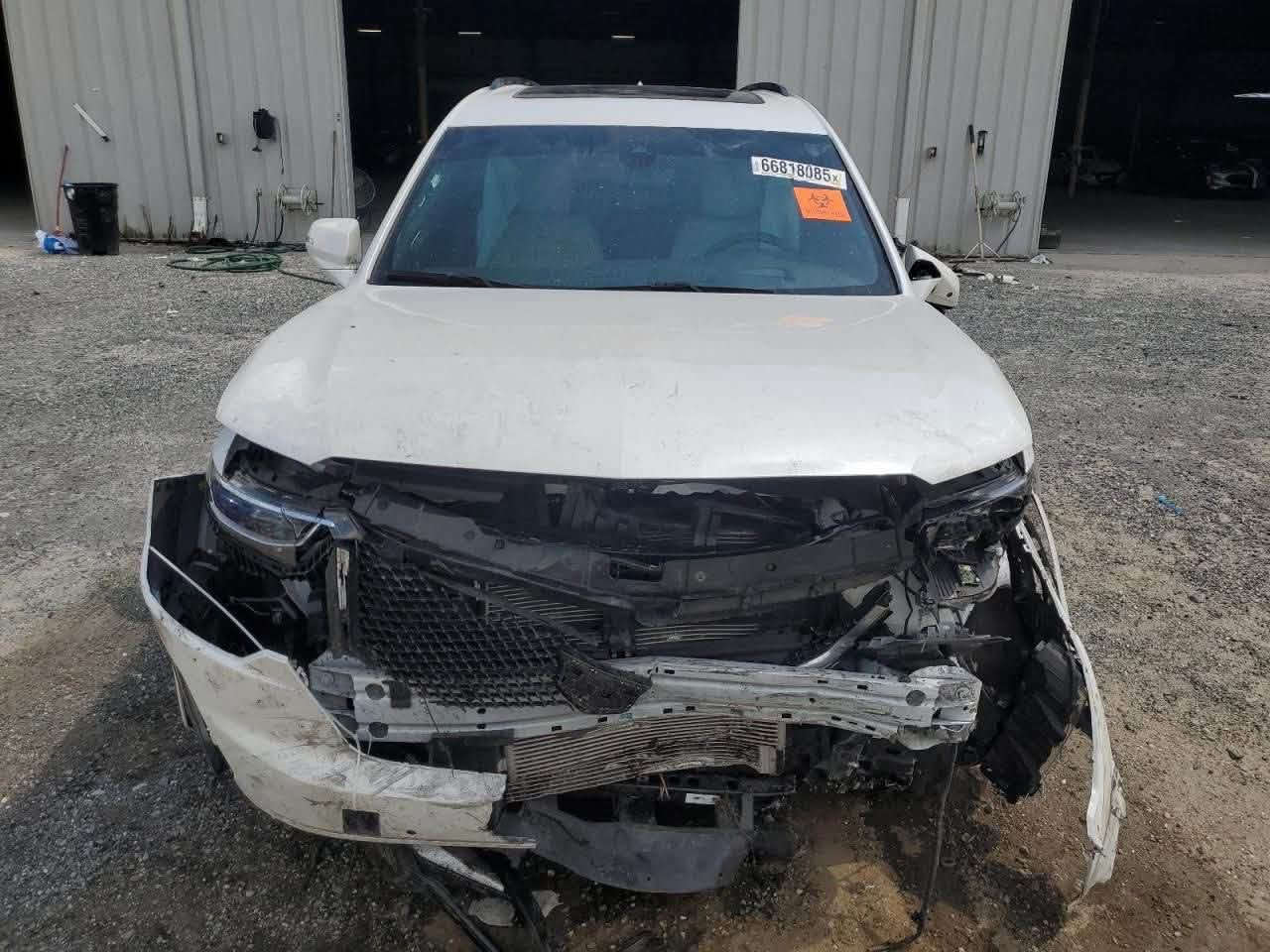 XT6 2024 Sport full 1/1
شهداء نينوى 
بيها صفحة سايق جاملغ امامي وبابين تبديل شركة ومبخوخات 
جاملغ خلفي بي صبغ وبونيد 
الشراي يتصل 
***********
