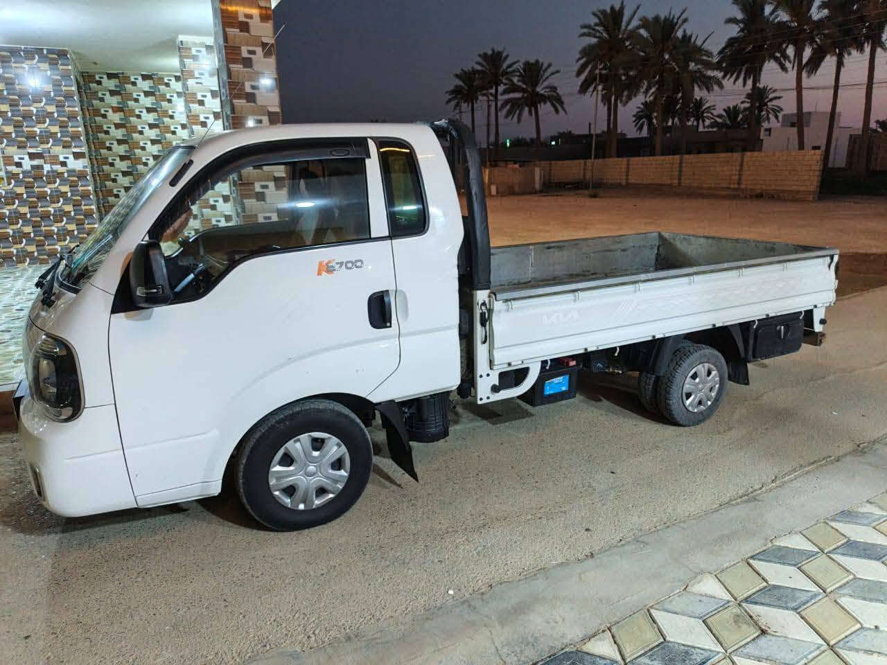 سلام عليكم ورحمة الله وبركاتة
كيه فول موصفات موديل 2022 رقمها بغداد 
السعر 135 بيها مجال 
استفسار ع رقم *********** 
مكاني الرمادي ابو طيبان زويغير
