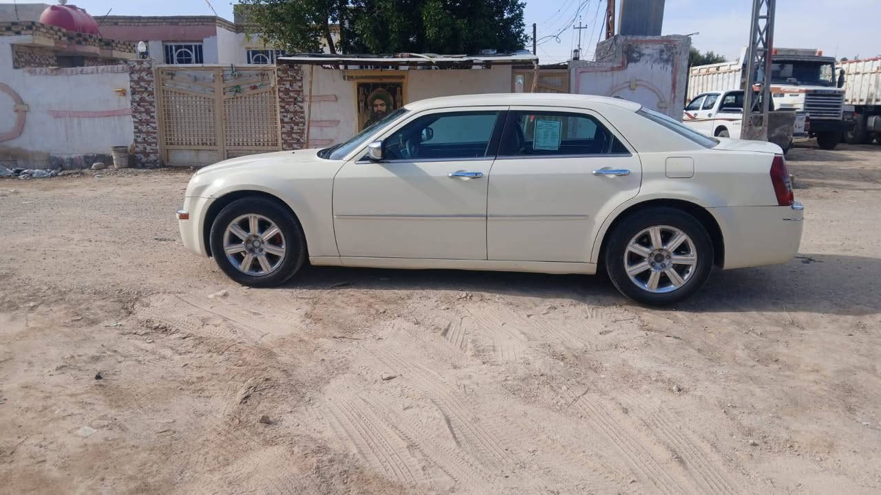سلام عليكم اوباما 10للبيع مكينه3.5بيها ضربه بسيطه بلجاملغ الخلفي الايمن تبديل الجاملغ  لامامي لايمن مكفوله من الضربه القويه والعيب الشرعي الغود وشواصي مكفوله وسونار مرفق وي الصوره سيارة رقم بغداد راعيها يمي مداور ثاني يوم سعر 115وبيه مجال مكان الناصريه الشطره رقم تصال  ***********
