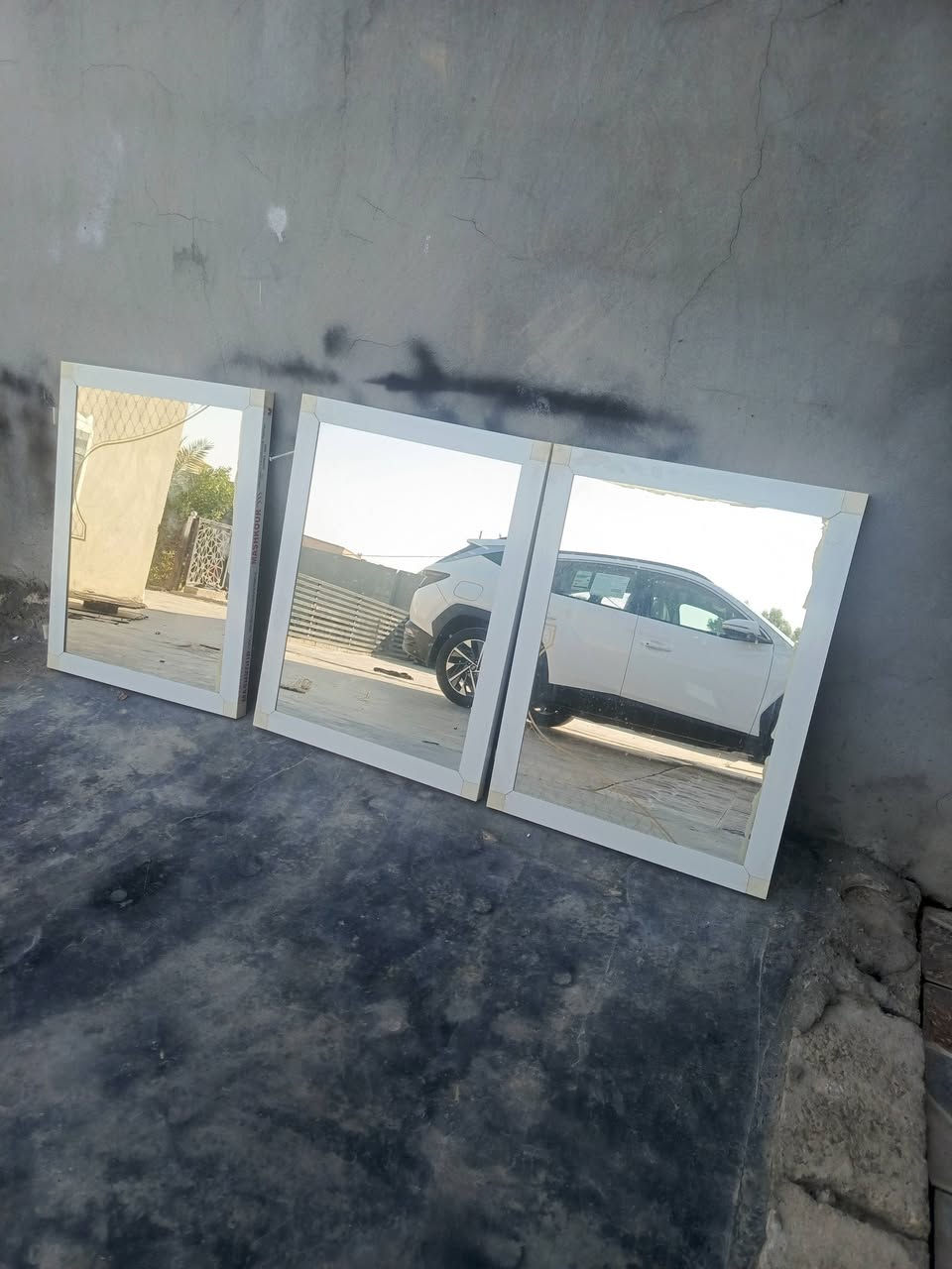 السلام عليكم يوجد غراض نضيفات للبيع المكان التحويله البوحرايج قرب صيدلية السراب للتواصل على الرقم ***********,,,,,,,,,***********
