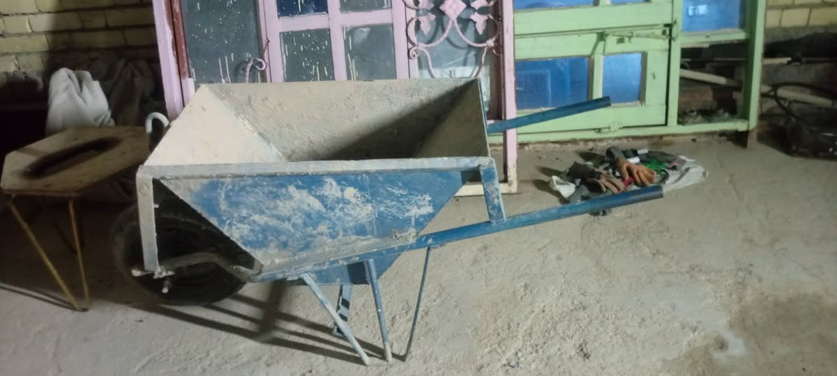 عربانة • نجف
