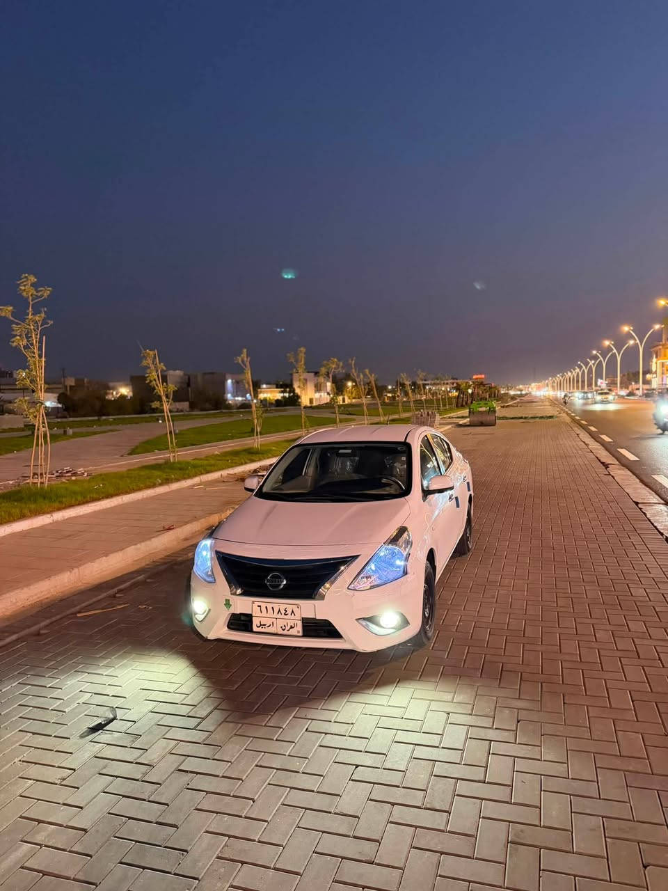 نيسان سني هندي مديل2020
رقم اربيل باسم شركه سنويه منتهيه
ماشيه 71

مكفوله ضربه صبغ تبديل كفاله من الحالوب 
بيها صبغ بل قبق صندوق شبر وبارد شوف العين

سياره جاهزه وكامله من كلشي 
تايرات جدد دهن توني بدلته
منضومه زنون توني شديتها
رجاء كلشي كاتب مو تكلي اشياء كاتبها
مكاني البصره 
السعر 88
رقمي ***********
