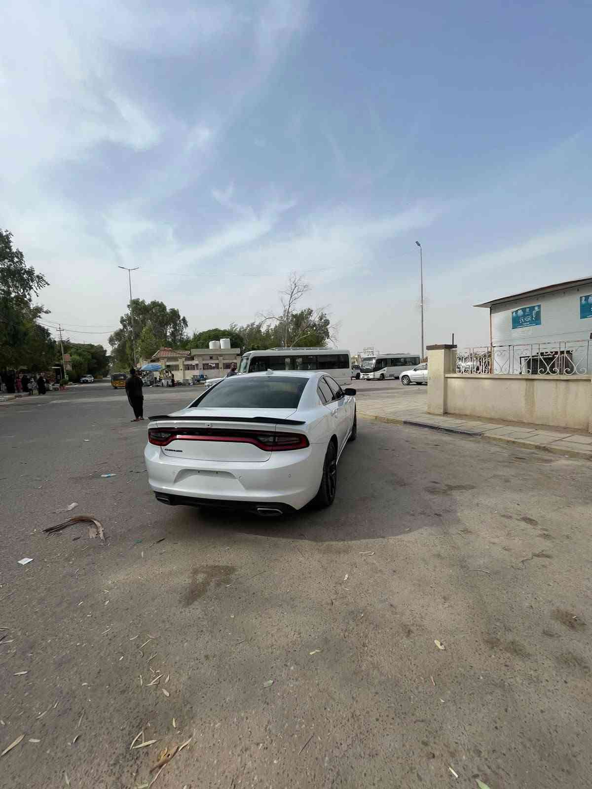 سلام عليكم جارجر 23--- sxt/منفيس بسمي حادثها بنيد فقط تبديل والباقي كفاله كشنات حضن شاشه جبيره حساسات مكينه ٣٦٠٠ ويل جيتي مكانه البصره القرنه سياره جديده بمعنى الكلمه تترقم جميع المحافظات وبل عافيه ع يأخذها اتصل تشلع عيوني وكل قادم واله كرامه ***********
