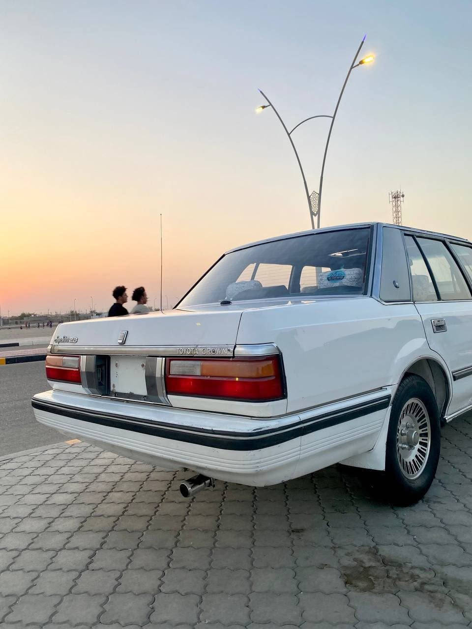 سلام عليكم للبيع اومراوس سوبر كراون موديل 1987خليجي فول مواصفات رقم بغداد دولي  مميز باسمي مكفوله كفاله عامه من لضربه وتبديل ولصبغ مكينه كير حداده تخم تاير كله جديد تبريد نغص كمبريسر فقط كهربائيات كلها شغاله بلاديه سياره ماملعوب بيها كلشي شغال مكان بصرة اتستفسار (***********) حبيبي الغالي تشوف سياره ماتناسبك اعبر لمنشور بكلمه طيبه
