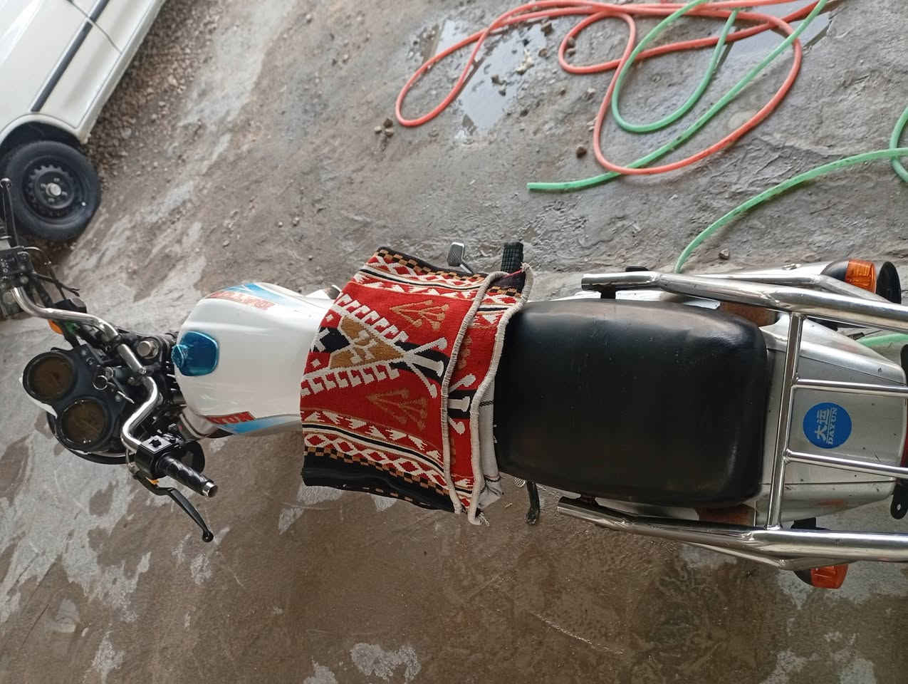 للبيع دايوان مديل 2021عضم مكينه ما مفتوحة خير من الله ناعمه كهربائيته كله شغال إدراجه اوراق اصول واكاتب لسعر 650 وبيه مجال متوازي   وهاذه مكاني حله محايل رقمي  ***********
